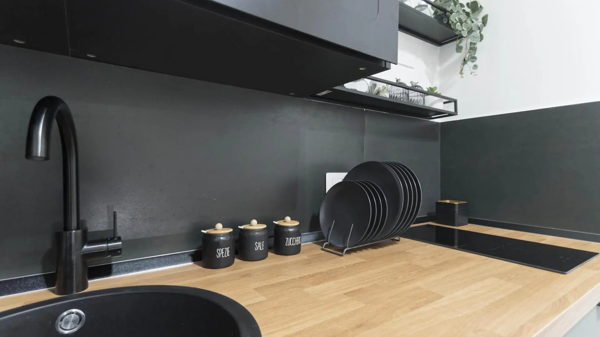 Genesi Suites Rome Guest house