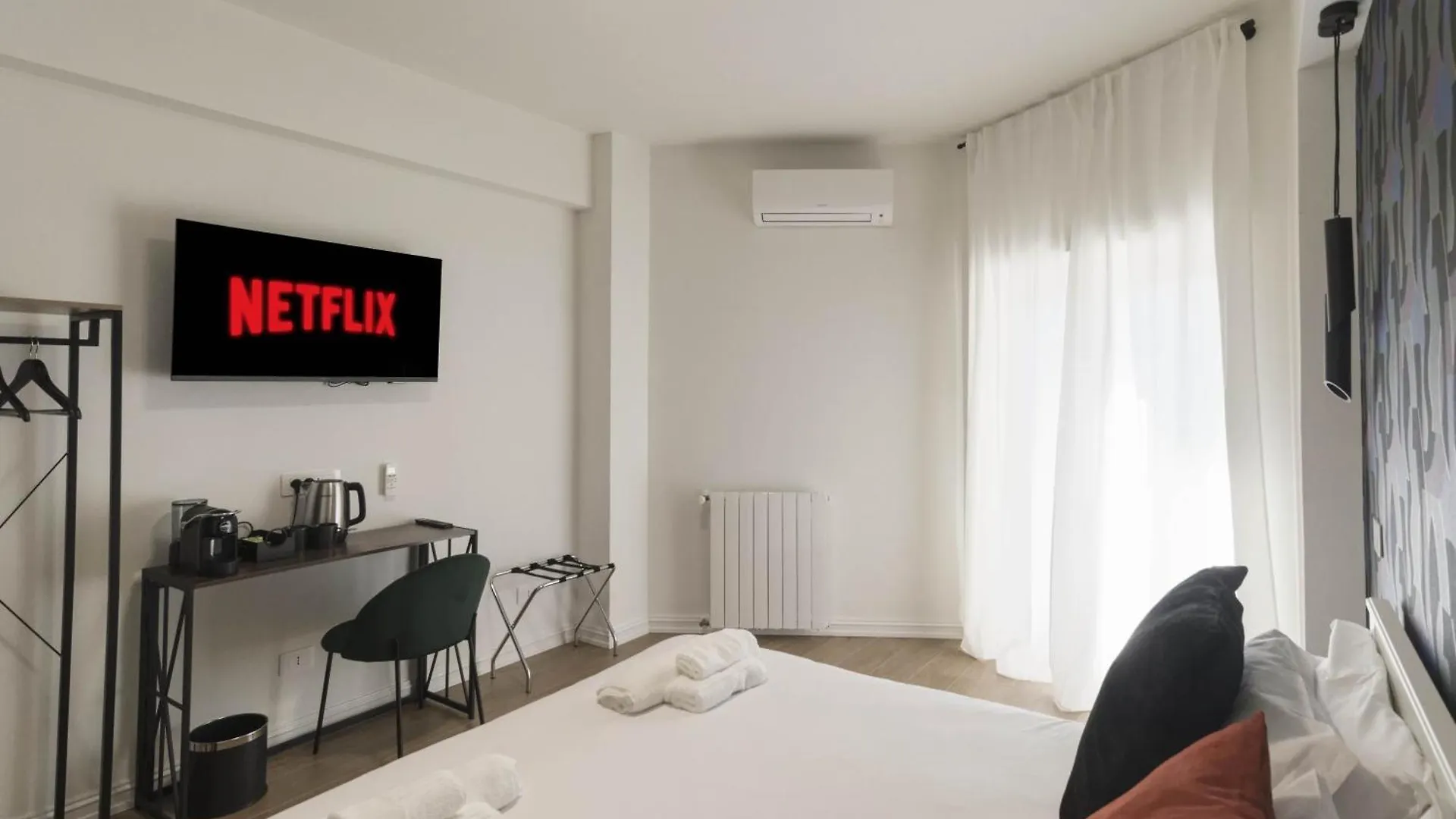 Genesi Suites Roma 0*,