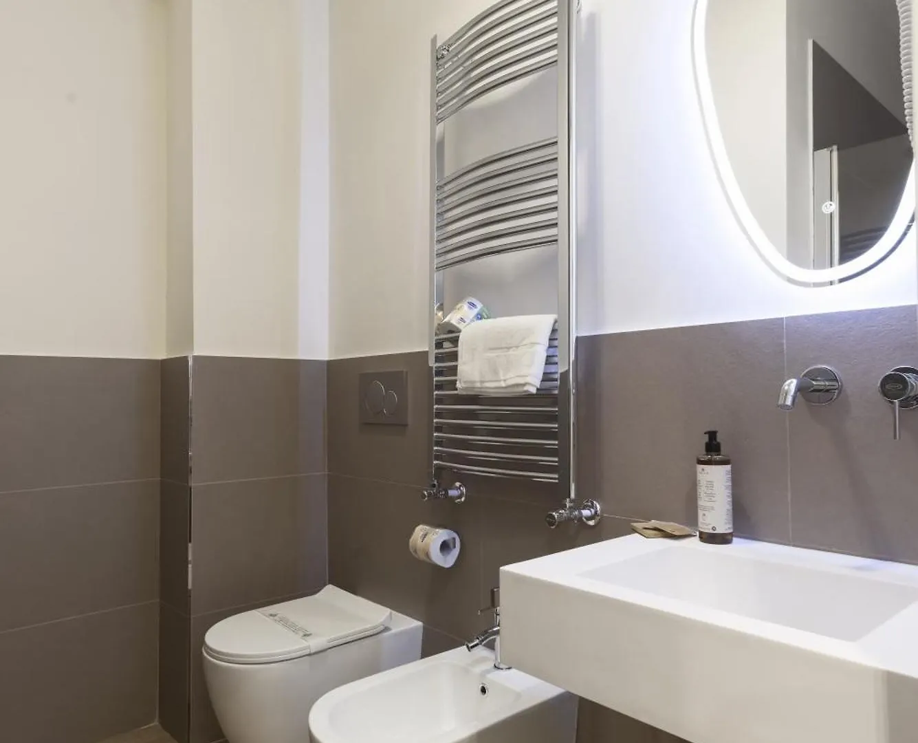 Genesi Suites Rome Guest house